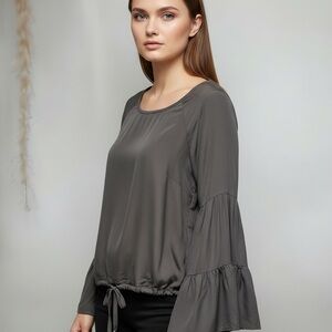 🌻NEW (w/tag) Chaser Gray Bell Sleeve Blouse Size Medium